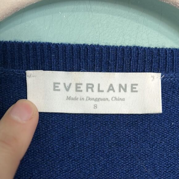 Everlane Cashmere Crew Neck Sweater - Picture 6 of 9